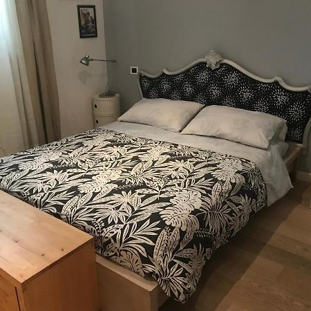 Camera Con Bagno Privato E Parcheggio Lucca Kültér fotó